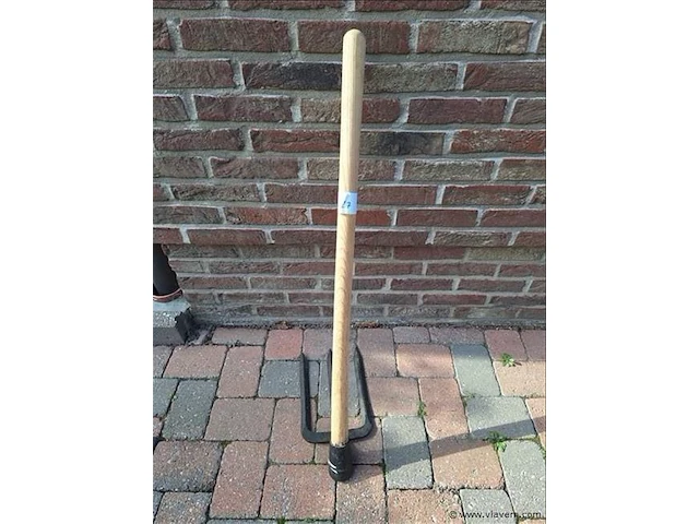 Hark met houten steel - afbeelding 1 van  2