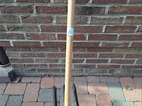 Hark met houten steel - afbeelding 1 van  2