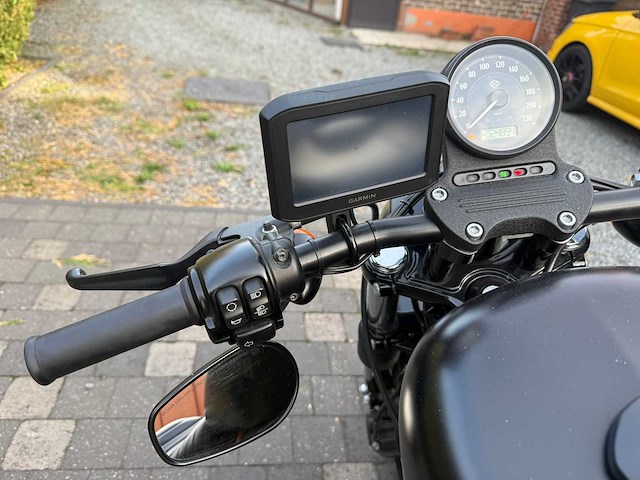 Harley - iron 883 - xl2 - motorfiets - afbeelding 9 van  33
