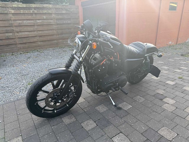 Harley - iron 883 - xl2 - motorfiets - afbeelding 1 van  33