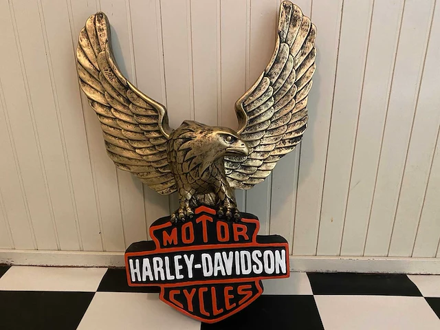 Harley davidson - beeld - afbeelding 1 van  3