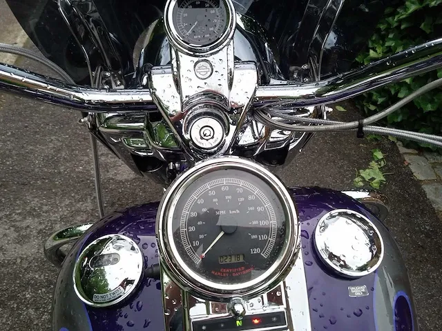 Harley-davidson - road king cvo - motorfiets - afbeelding 9 van  11