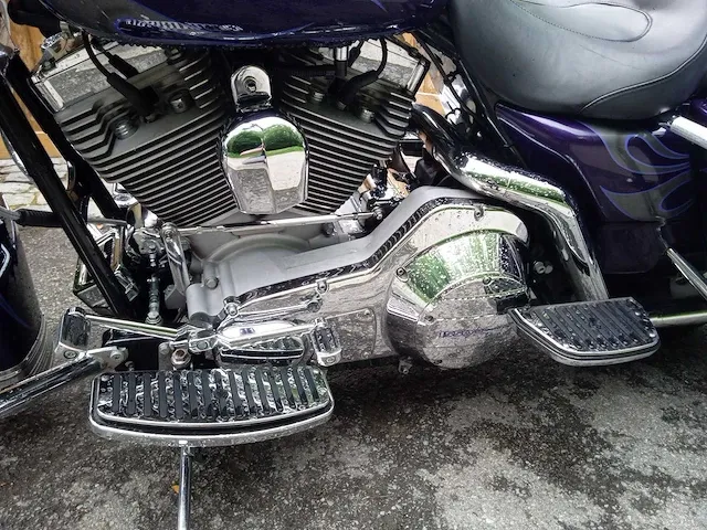 Harley-davidson - road king cvo - motorfiets - afbeelding 10 van  11