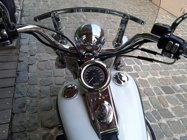 Harley davidson - softail classic - motorfiets - afbeelding 4 van  7