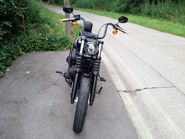 Harley davidson - street bob - motorfiets - afbeelding 4 van  6