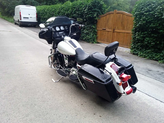 Harley davidson - street glide - motorcycle - afbeelding 4 van  11