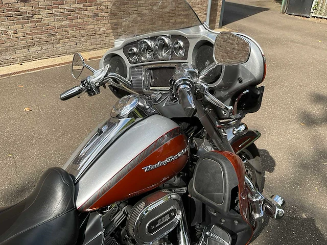Harley-davidson cvo ultra limited - afbeelding 5 van  23