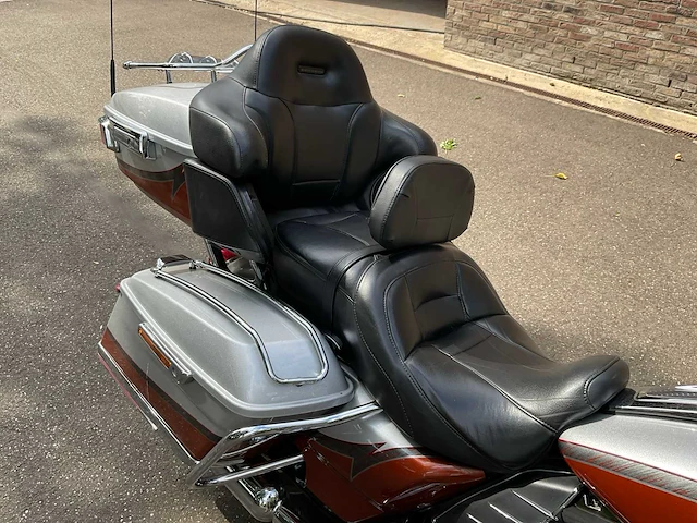 Harley-davidson cvo ultra limited - afbeelding 6 van  23