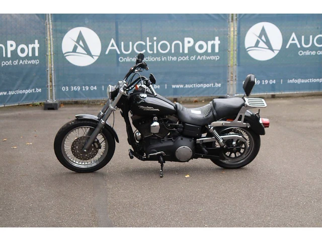 Harley-davidson dyna street bob benzine 2008 - afbeelding 1 van  1