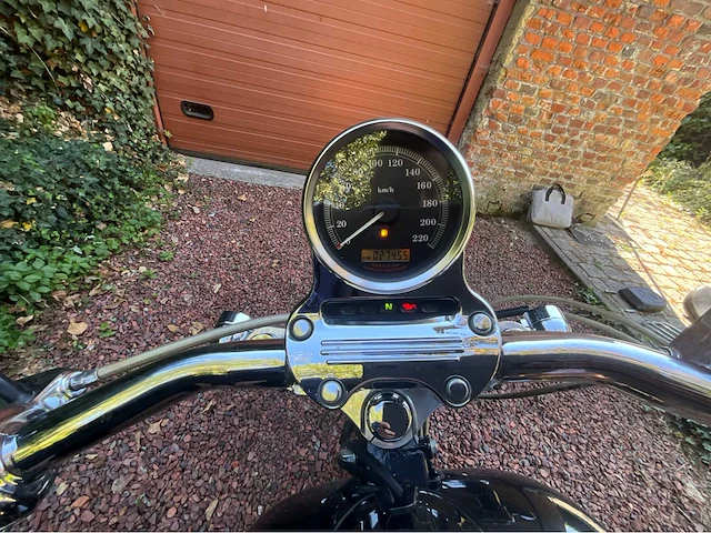 Harley-davidson dyna super glide custom motorfiets - afbeelding 19 van  36