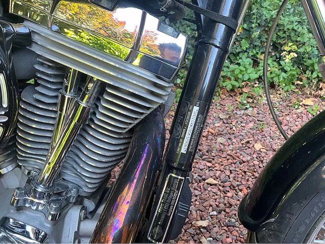 Harley-davidson dyna super glide custom motorfiets - afbeelding 21 van  36