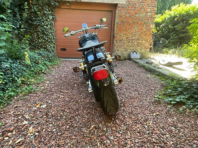 Harley-davidson dyna super glide custom motorfiets - afbeelding 31 van  36