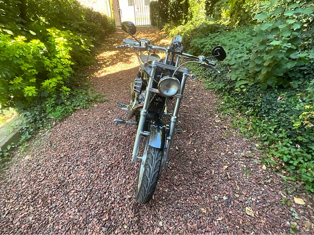 Harley-davidson dyna super glide custom motorfiets - afbeelding 34 van  36
