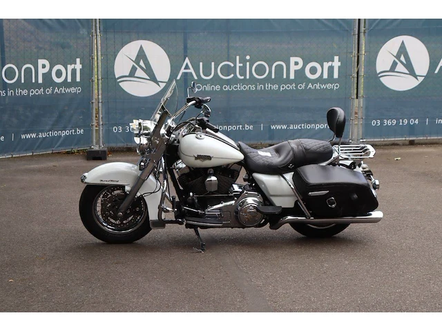 Harley-davidson road king classic benzine 2012 - afbeelding 1 van  1