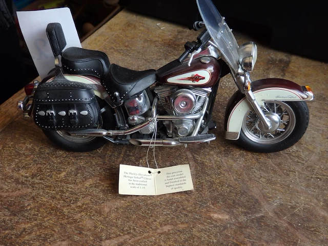 Harley davidson scale 1/10 original - afbeelding 1 van  2