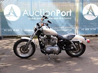 Harley-davidson sportster xl 883 roadster