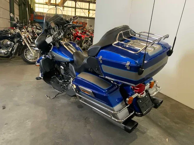Harley-davidson ultra classic fl1 motorfiets - afbeelding 17 van  19