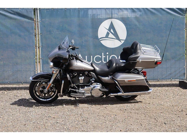 Harley-davidson ultra limited benzine 91pk 2017 - afbeelding 1 van  1