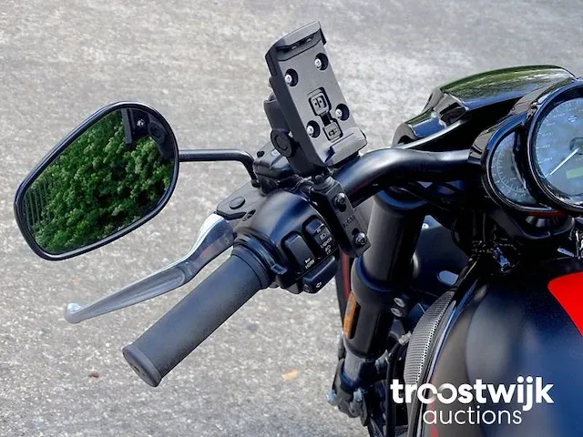 Harley-davidson (vrscdx) night rod special "guns n' roses" - afbeelding 11 van  35