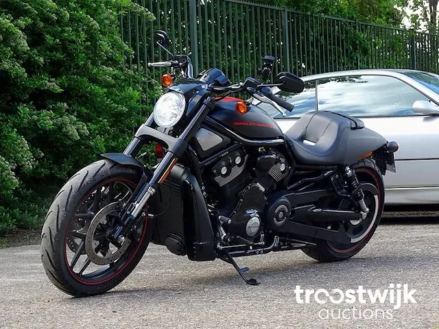 Harley-davidson (vrscdx) night rod special "guns n' roses" - afbeelding 1 van  35