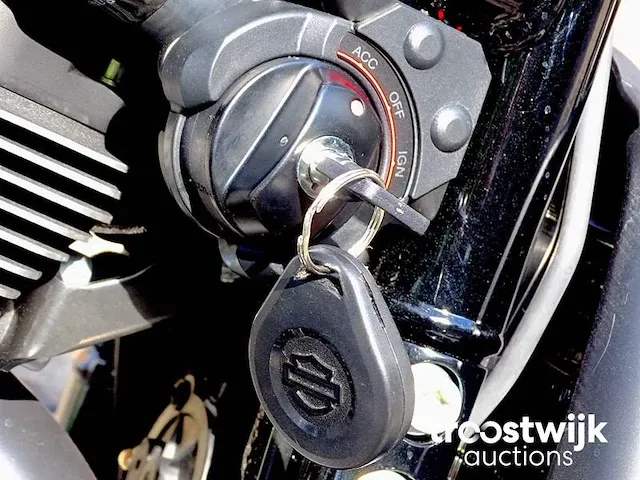 Harley-davidson (vrscdx) night rod special "guns n' roses" - afbeelding 21 van  35