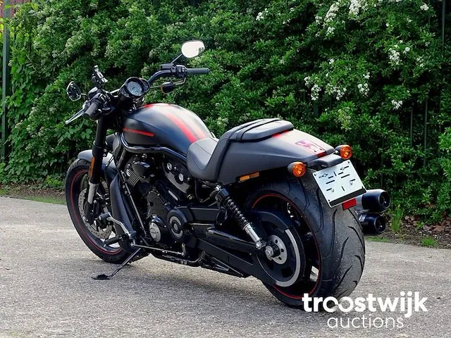 Harley-davidson (vrscdx) night rod special "guns n' roses" - afbeelding 23 van  35