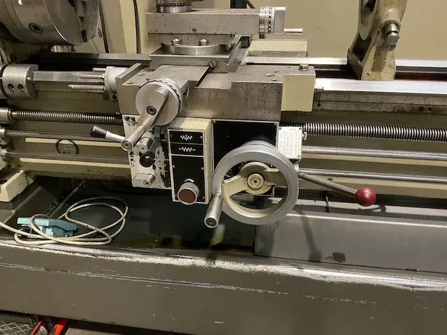 Harrison m450 universele draaibank - afbeelding 17 van  17