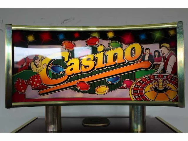 Harry levy - casino - speelautomaat - afbeelding 8 van  8