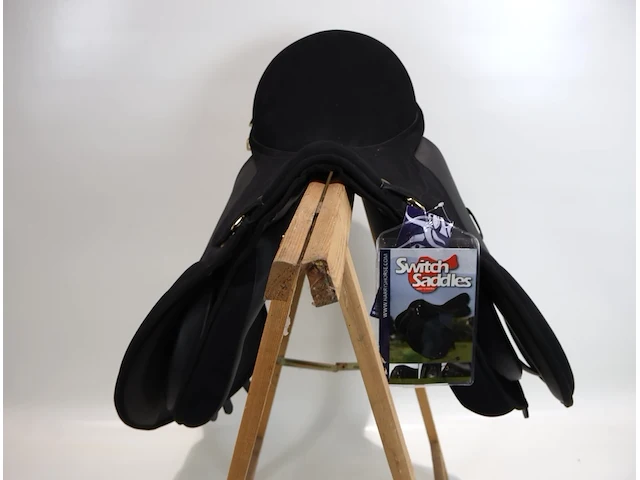 Harry's horse zadel 16,5inch - afbeelding 4 van  5