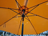 Hartman alu parasol dia 300cm kleur oranje met tiltfunctie - afbeelding 2 van  5
