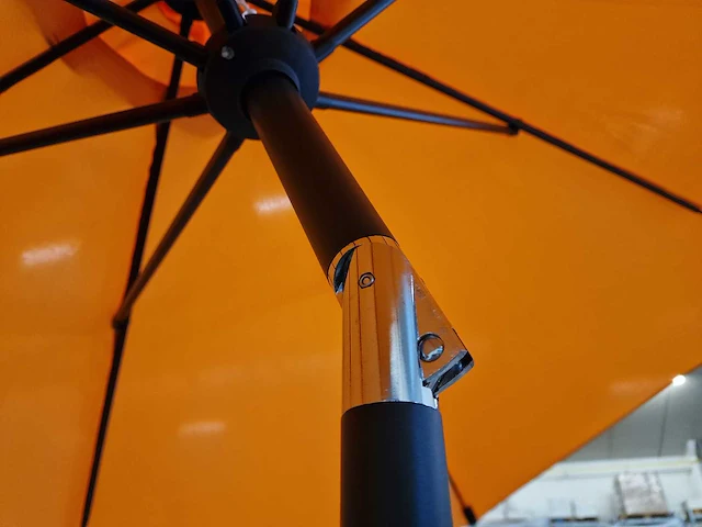 Hartman alu parasol dia 300cm kleur oranje met tiltfunctie - afbeelding 4 van  5