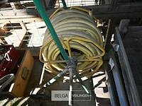 Haspel met slang - afbeelding 3 van  3