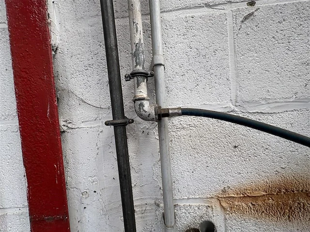Haspel met slang - afbeelding 3 van  5