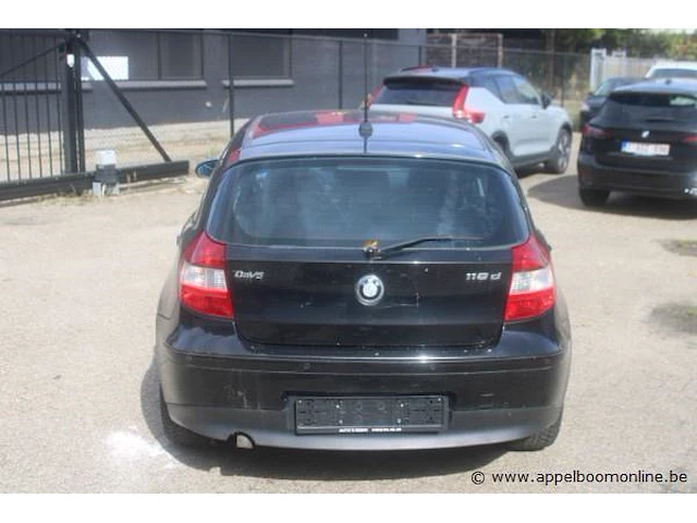Hatchback bmw 118d, diesel, 1195cm³,90kw,1e inschr 28/2/06, wbaug310x0pu49848, 322496km, co²-uitstoot ng, euro4, kentekenbewijs i+ii, gelijkvormigheidsattest, keuring tot 16/7/24,1sleutel - afbeelding 6 van  15