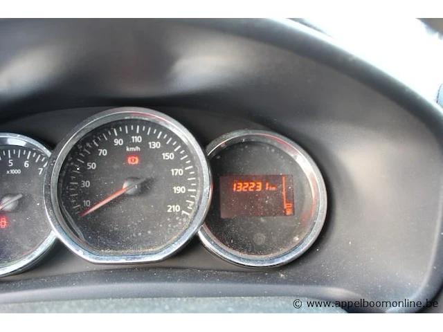 Hatchback dacia sandero stepway, diesel,1461cm³,66kw,1e inschr 09/2/15,uu15sdclc52232894, 132231km,co²-uitstoot 105g/km,euro5b,kentekenbewijs i+ii, gelijkvormigheidsattest,keuring tot 09/2/24, 1sleutel - afbeelding 5 van  19