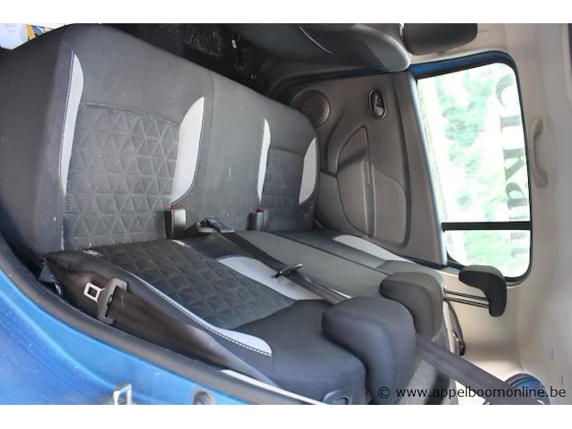 Hatchback dacia sandero stepway, diesel,1461cm³,66kw,1e inschr 09/2/15,uu15sdclc52232894, 132231km,co²-uitstoot 105g/km,euro5b,kentekenbewijs i+ii, gelijkvormigheidsattest,keuring tot 09/2/24, 1sleutel - afbeelding 7 van  19
