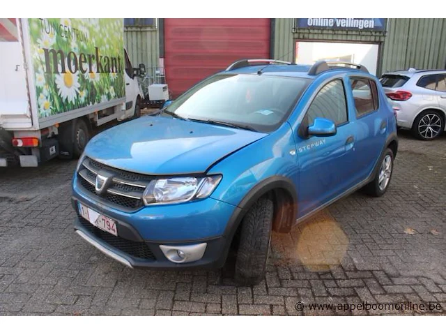 Hatchback dacia sandero stepway, diesel,1461cm³,66kw,1e inschr 09/2/15,uu15sdclc52232894, 132231km,co²-uitstoot 105g/km,euro5b,kentekenbewijs i+ii, gelijkvormigheidsattest,keuring tot 09/2/24, 1sleutel - afbeelding 1 van  19