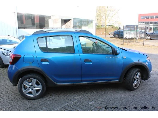 Hatchback dacia sandero stepway, diesel,1461cm³,66kw,1e inschr 09/2/15,uu15sdclc52232894, 132231km,co²-uitstoot 105g/km,euro5b,kentekenbewijs i+ii, gelijkvormigheidsattest,keuring tot 09/2/24, 1sleutel - afbeelding 14 van  19