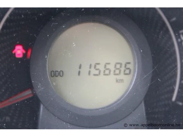 Hatchback toyota aygo,benzine,998cm³,53kw, 1e inschr 11/05/21,jtdkgnec60n624991, 115686km, co²-uitstoot ng, euro6d, kenteken i (ii ontbreekt), gelijkvormigheidsattest, keuring na, zonder sleutels - afbeelding 5 van  20