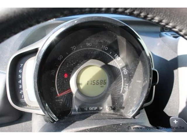 Hatchback toyota aygo,benzine,998cm³,53kw, 1e inschr 11/05/21,jtdkgnec60n624991, 115686km, co²-uitstoot ng, euro6d, kenteken i (ii ontbreekt), gelijkvormigheidsattest, keuring na, zonder sleutels - afbeelding 8 van  20