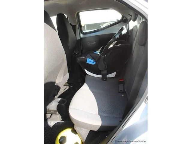 Hatchback toyota aygo,benzine,998cm³,53kw, 1e inschr 11/05/21,jtdkgnec60n624991, 115686km, co²-uitstoot ng, euro6d, kenteken i (ii ontbreekt), gelijkvormigheidsattest, keuring na, zonder sleutels - afbeelding 10 van  20