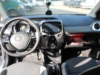 Hatchback toyota aygo,benzine,998cm³,53kw, 1e inschr 11/05/21,jtdkgnec60n624991, 115686km, co²-uitstoot ng, euro6d, kenteken i (ii ontbreekt), gelijkvormigheidsattest, keuring na, zonder sleutels - afbeelding 11 van  20