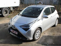 Hatchback toyota aygo,benzine,998cm³,53kw, 1e inschr 11/05/21,jtdkgnec60n624991, 115686km, co²-uitstoot ng, euro6d, kenteken i (ii ontbreekt), gelijkvormigheidsattest, keuring na, zonder sleutels - afbeelding 1 van  20