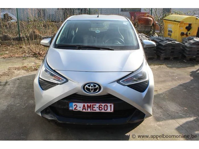 Hatchback toyota aygo,benzine,998cm³,53kw, 1e inschr 11/05/21,jtdkgnec60n624991, 115686km, co²-uitstoot ng, euro6d, kenteken i (ii ontbreekt), gelijkvormigheidsattest, keuring na, zonder sleutels - afbeelding 12 van  20