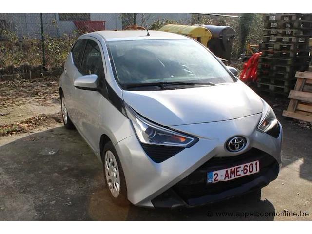 Hatchback toyota aygo,benzine,998cm³,53kw, 1e inschr 11/05/21,jtdkgnec60n624991, 115686km, co²-uitstoot ng, euro6d, kenteken i (ii ontbreekt), gelijkvormigheidsattest, keuring na, zonder sleutels - afbeelding 14 van  20