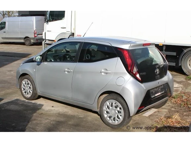 Hatchback toyota aygo,benzine,998cm³,53kw, 1e inschr 11/05/21,jtdkgnec60n624991, 115686km, co²-uitstoot ng, euro6d, kenteken i (ii ontbreekt), gelijkvormigheidsattest, keuring na, zonder sleutels - afbeelding 17 van  20