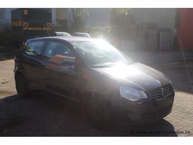 Hatchback volkswagen polo,benzine, 1390cm³,55kw,1e inschr 25/1/06,wvwzzz9nz6y162245, 187141km, co²-uitstoot ng, euro4, kenteken i+ii, gelijkvormigheidsattest, keuring na, 1sleutel - afbeelding 3 van  16