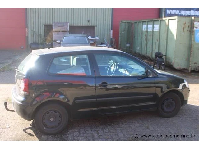 Hatchback volkswagen polo,benzine, 1390cm³,55kw,1e inschr 25/1/06,wvwzzz9nz6y162245, 187141km, co²-uitstoot ng, euro4, kenteken i+ii, gelijkvormigheidsattest, keuring na, 1sleutel - afbeelding 4 van  16