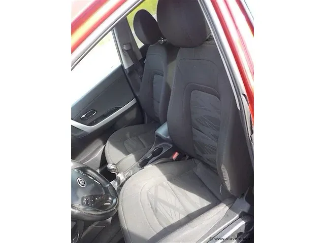 Hatchback - afbeelding 3 van  14