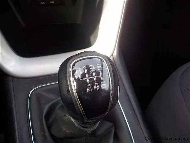 Hatchback - afbeelding 5 van  14
